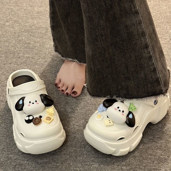 Cartoon platform elevating crocs