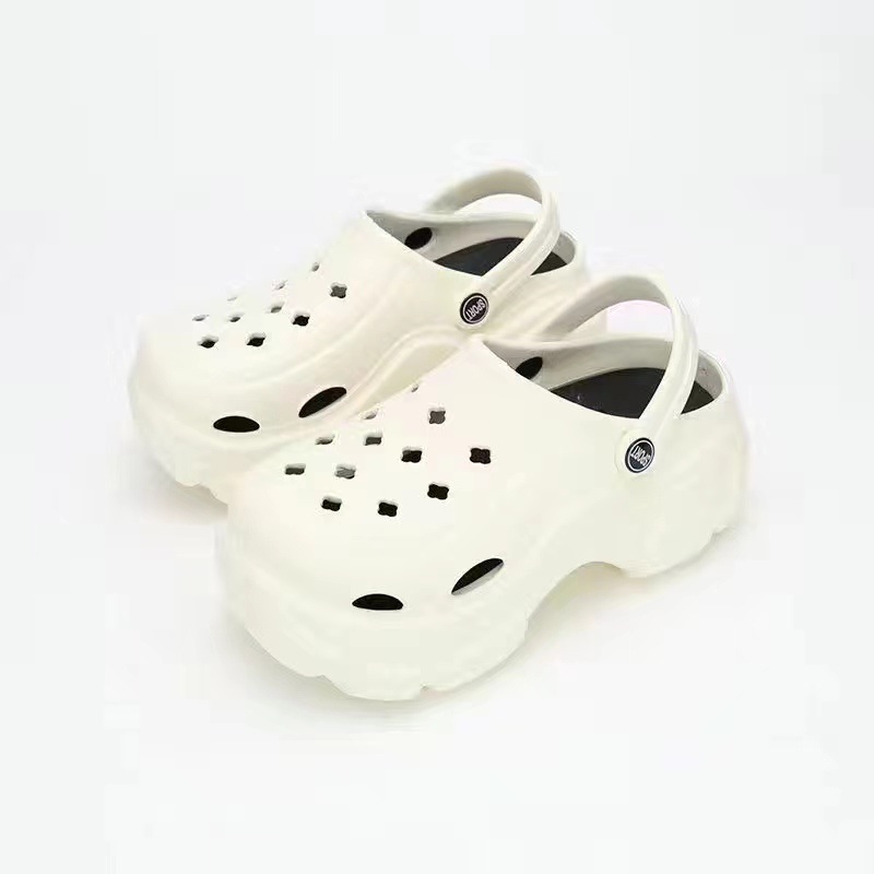 Cartoon platform elevating crocs
