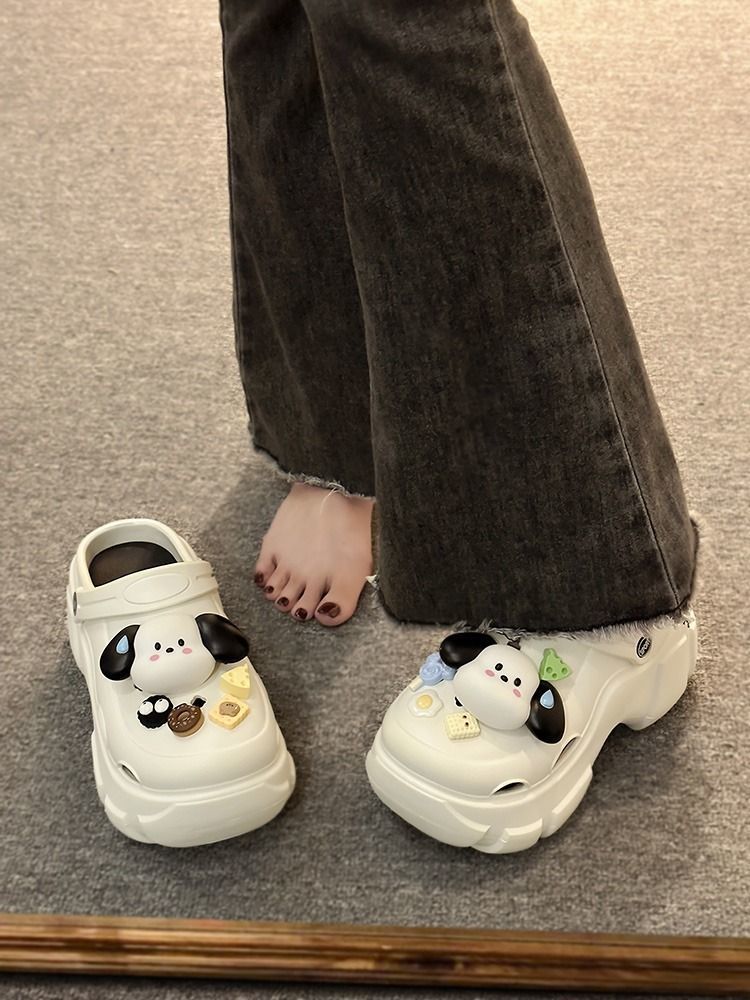 Cartoon platform elevating crocs