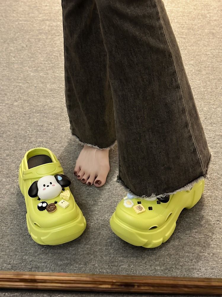 Cartoon platform elevating crocs