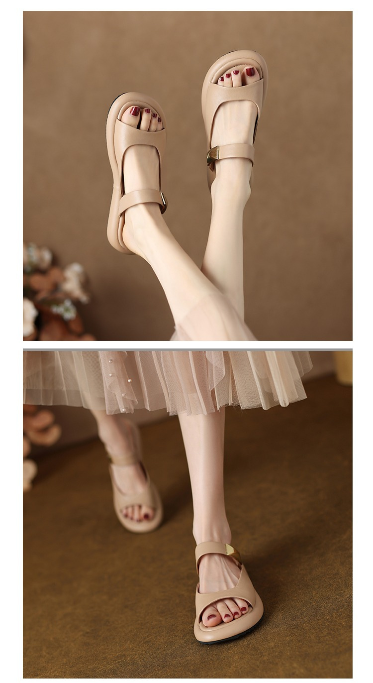 Casual flat toe sandals