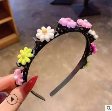 Children’s braid magic headband