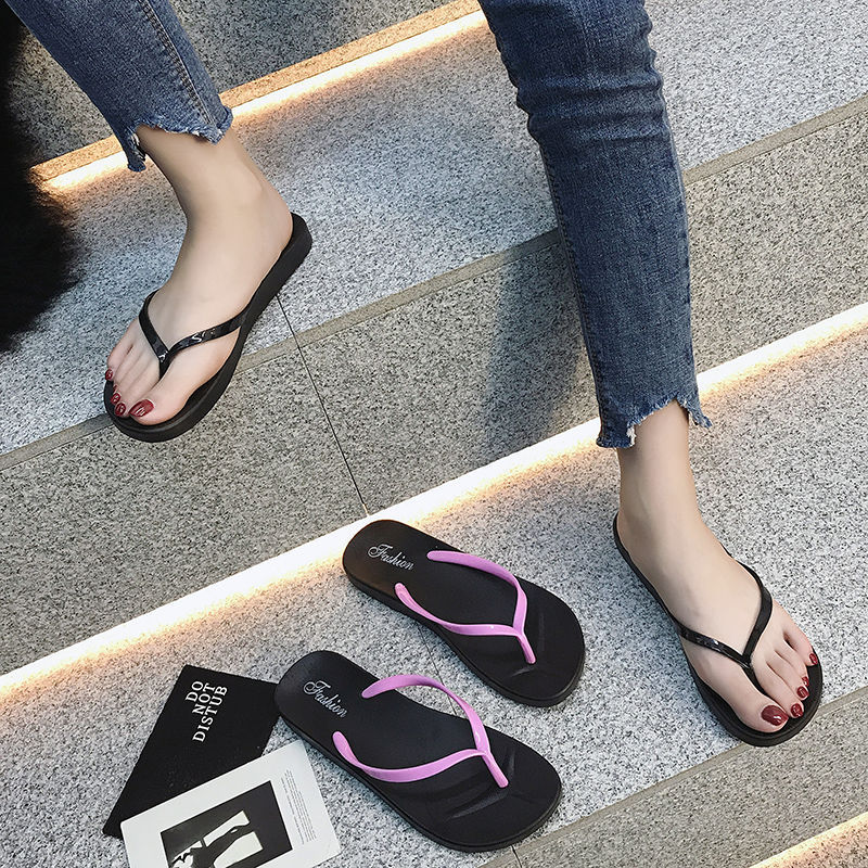 Couple flip-flops