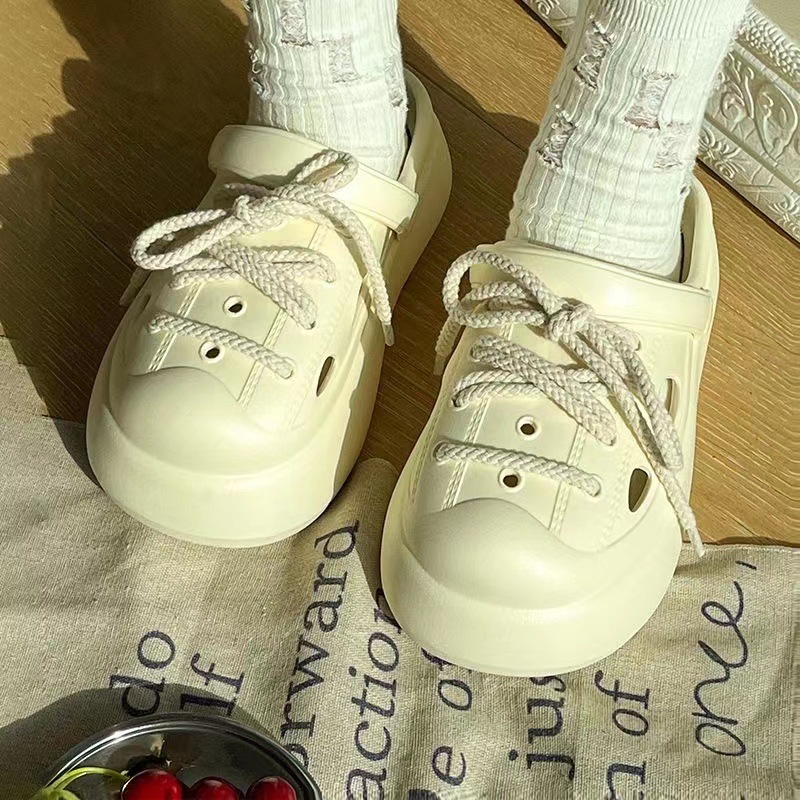 Double crocs with thick soles