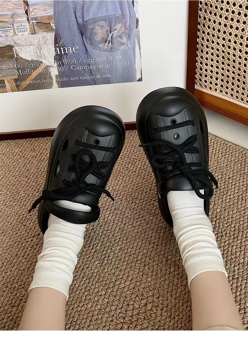 Double crocs with thick soles