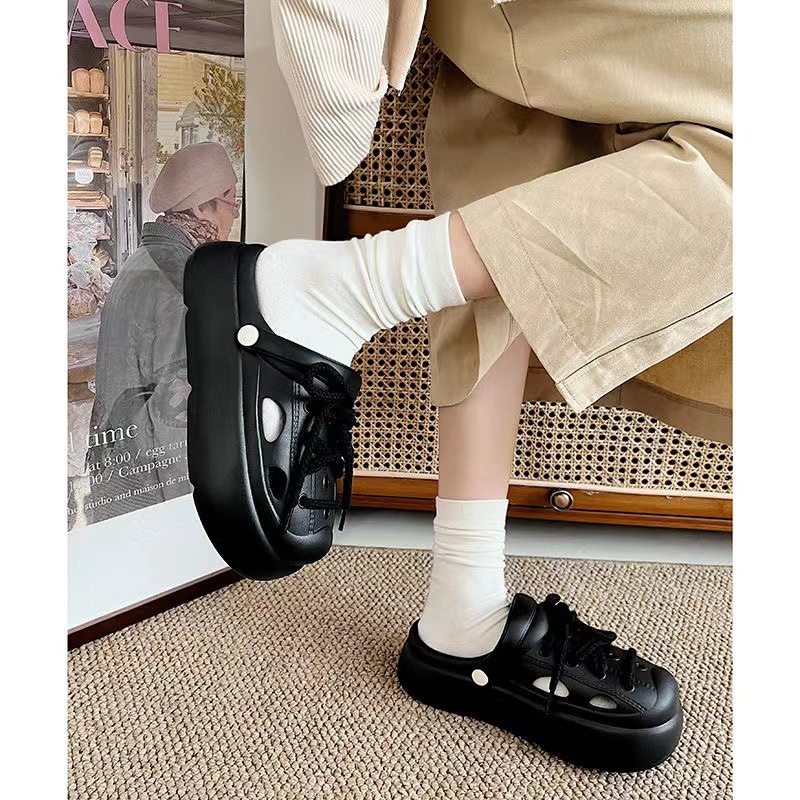 Double crocs with thick soles