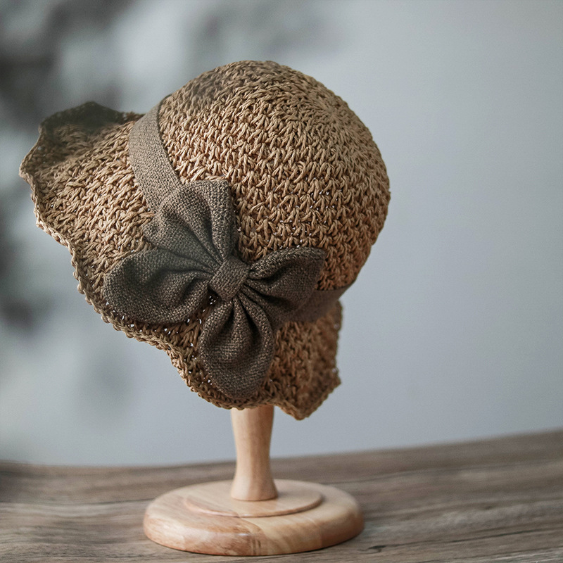 Elegant bow straw hat domed outdoor outing beach hat
