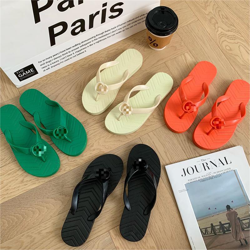 Fashion flip-flops for casual flip-flops