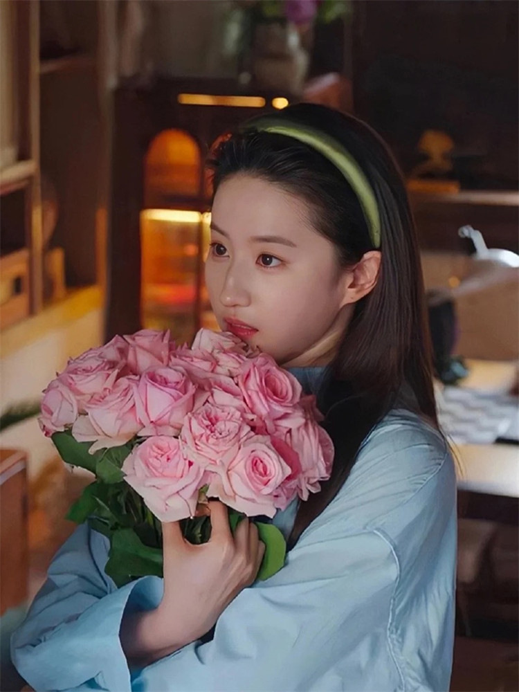 Fine satin high top headband