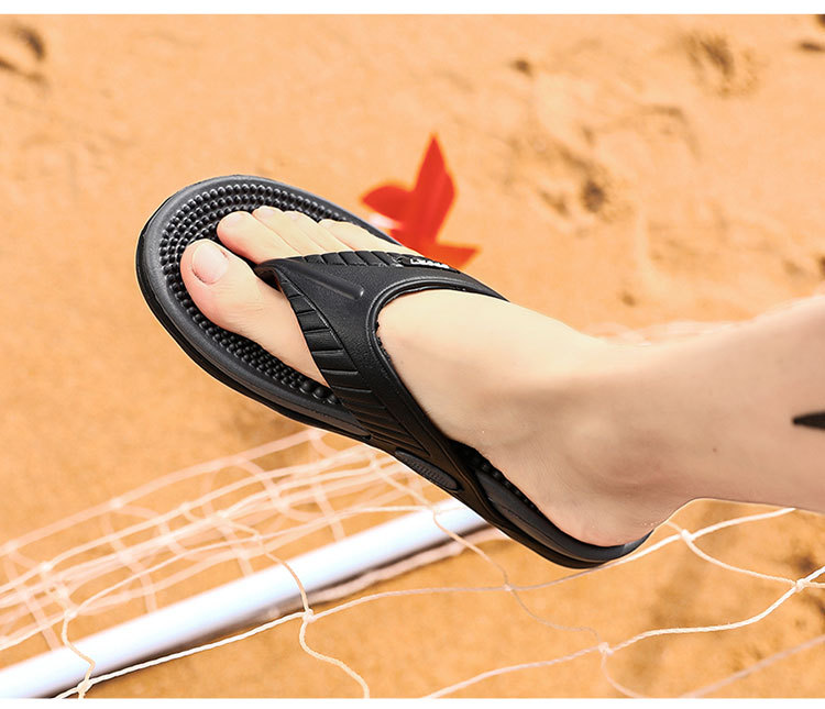 Flip-flops with breathable massage bottoms