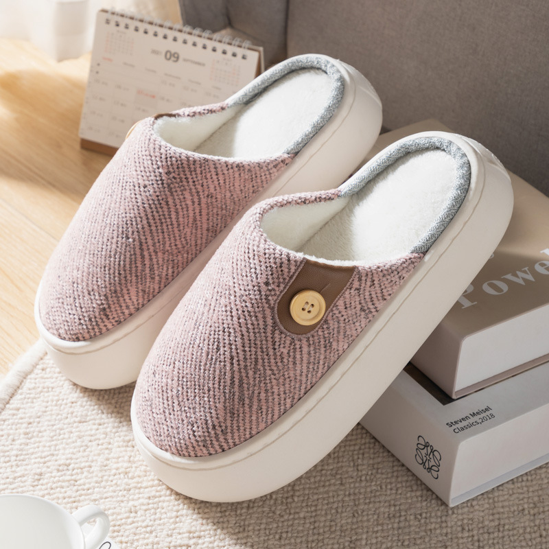 Fluffy slippers with soft soles