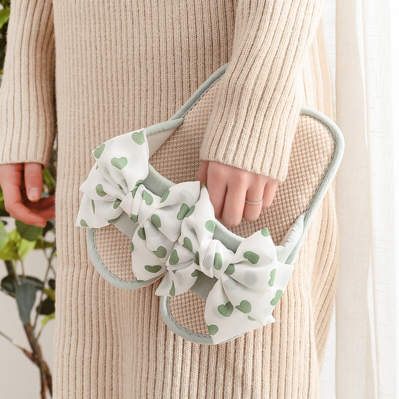 Love big bow fabric slippers