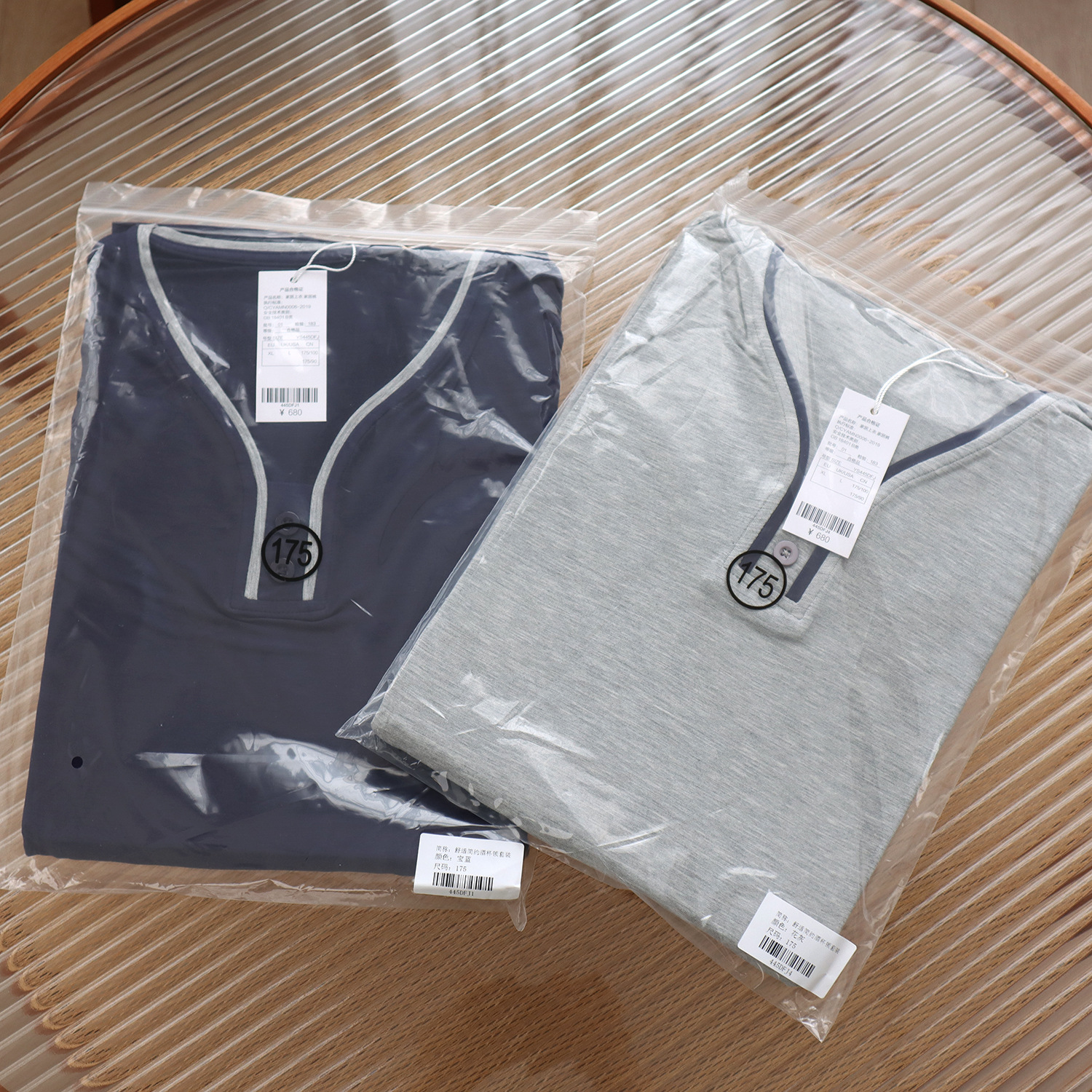 Modal wine-neck men’s short-sleeved shorts suit