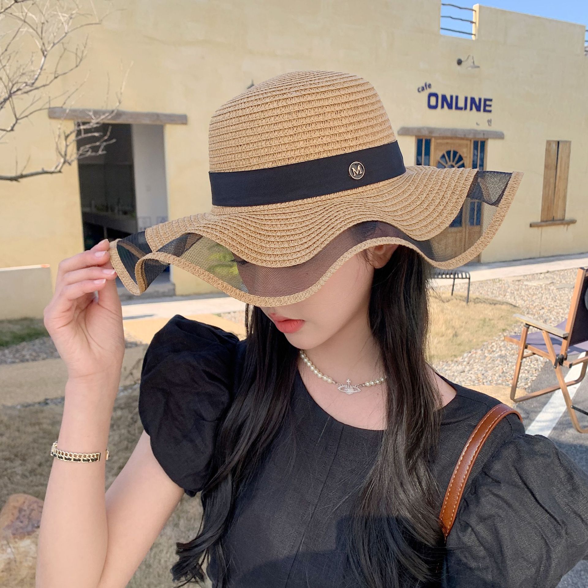 New bow straw hat with big brim