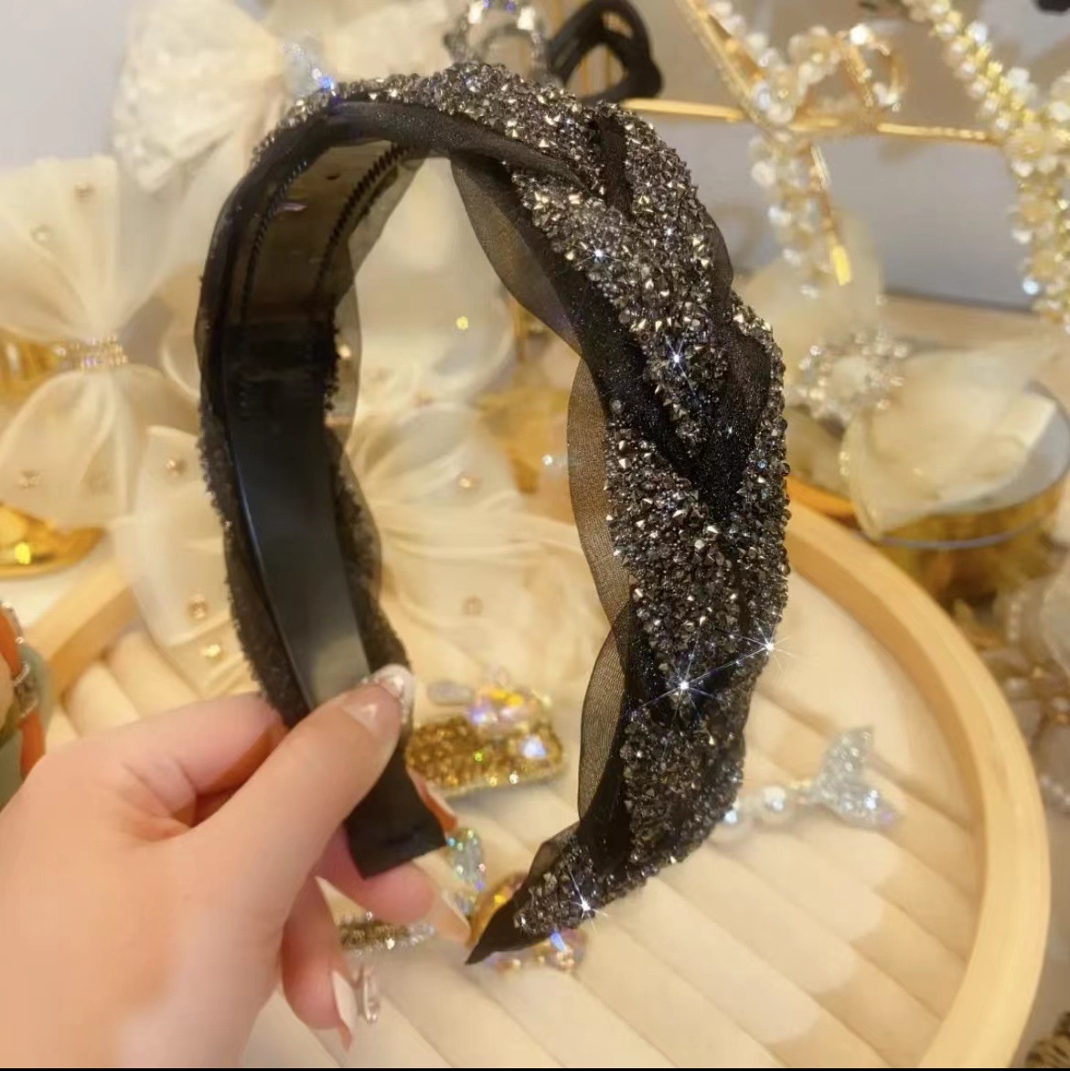Non-slip rhinestones heavy heavy wide edge braid headband