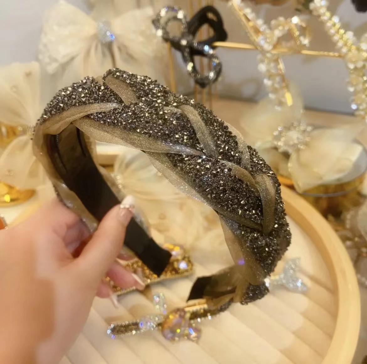 Non-slip rhinestones heavy heavy wide edge braid headband
