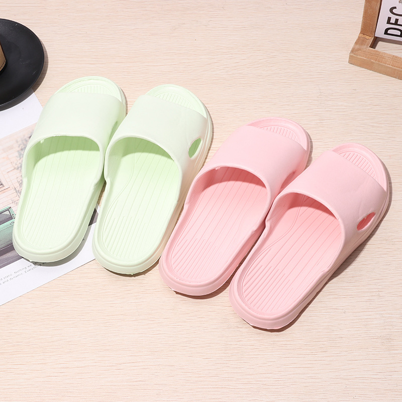 Non-slip summer slippers