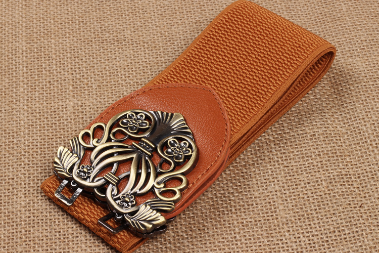 Palace retro carved obi lady