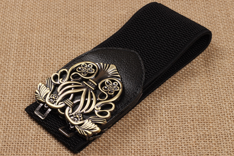 Palace retro carved obi lady