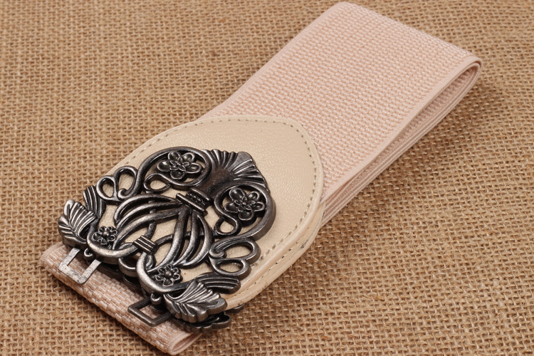 Palace retro carved obi lady