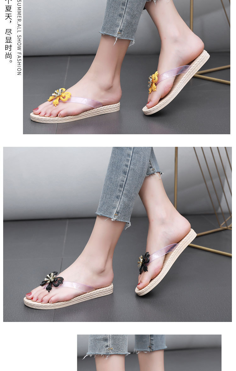 Plastic flip-flops with flowers