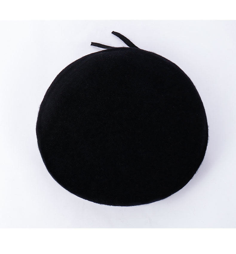 Pure wool beret for spring and autumn