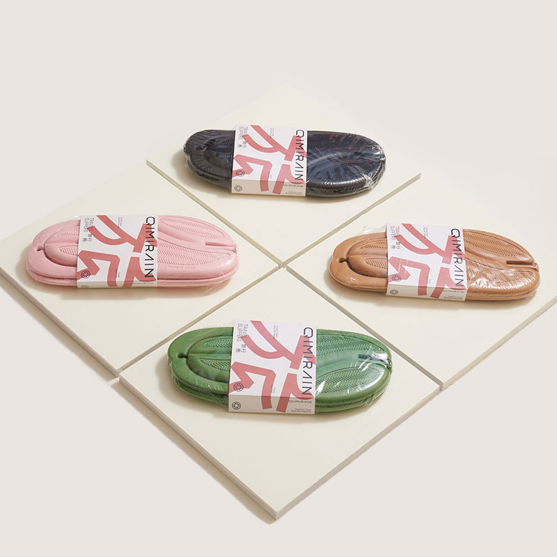 Removable portable travel slippers