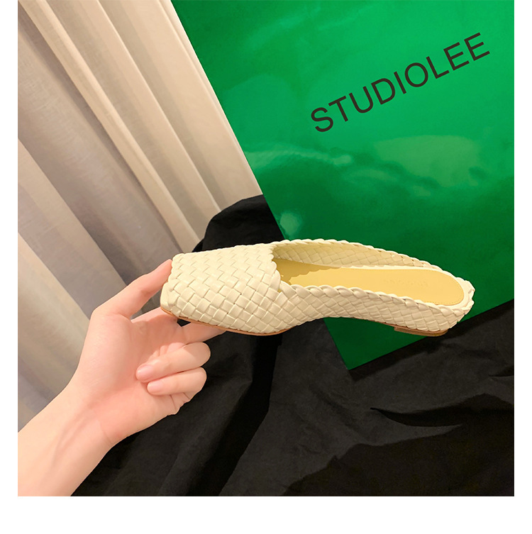 Sheepskin hand woven square head fish mouth flat empty slippers