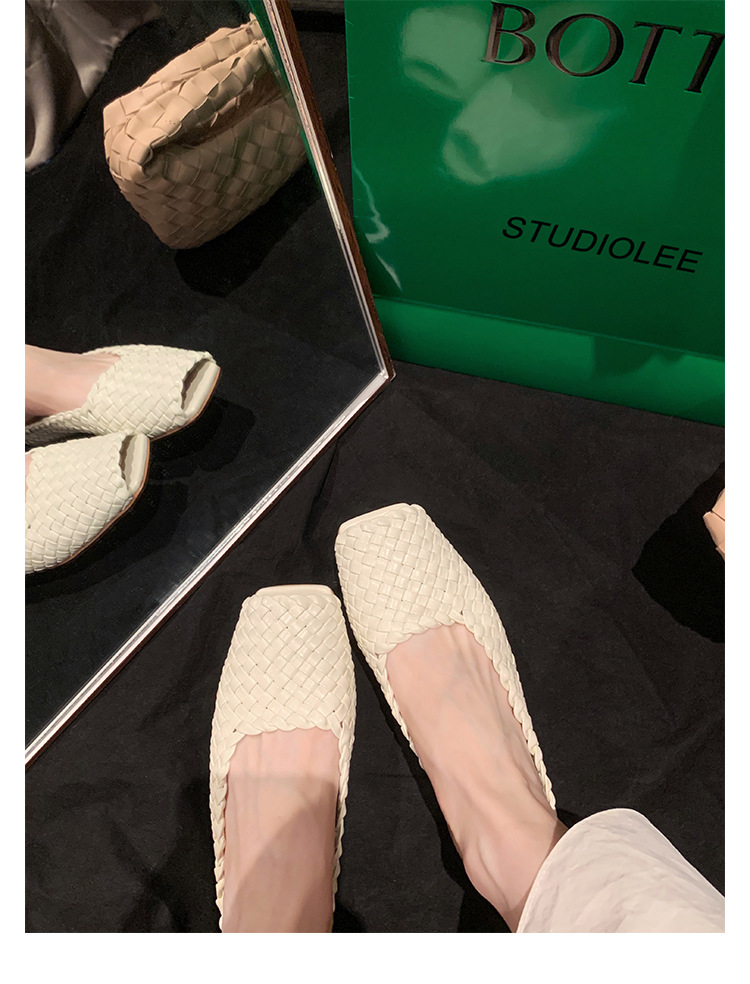 Sheepskin hand woven square head fish mouth flat empty slippers