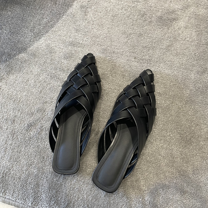 Simple pointed braided flat slippers