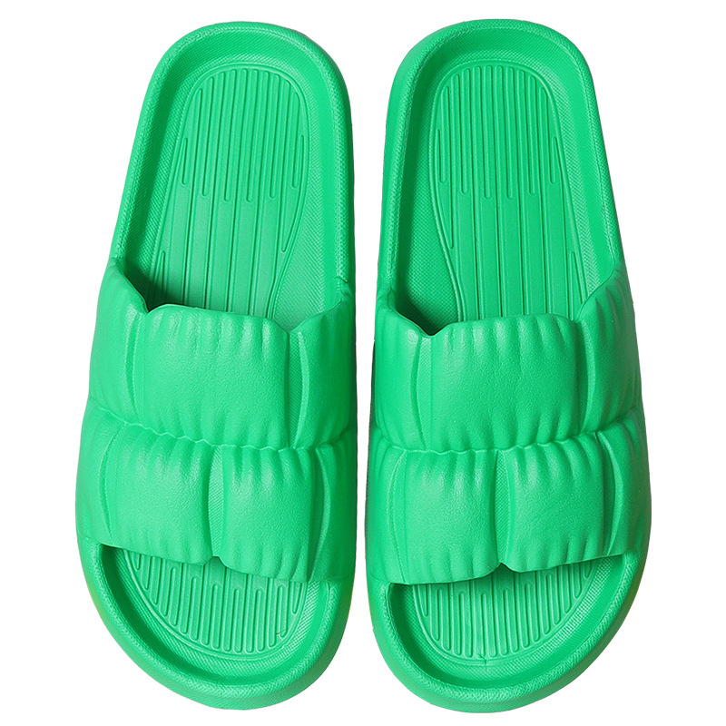 Soft sole slippers with non-slip petals