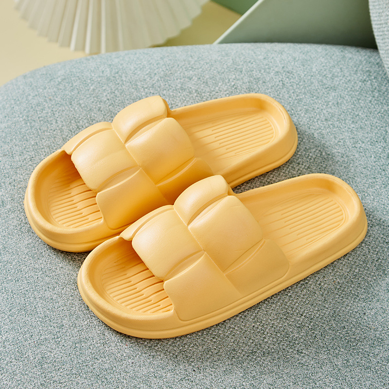 Soft sole slippers with non-slip petals
