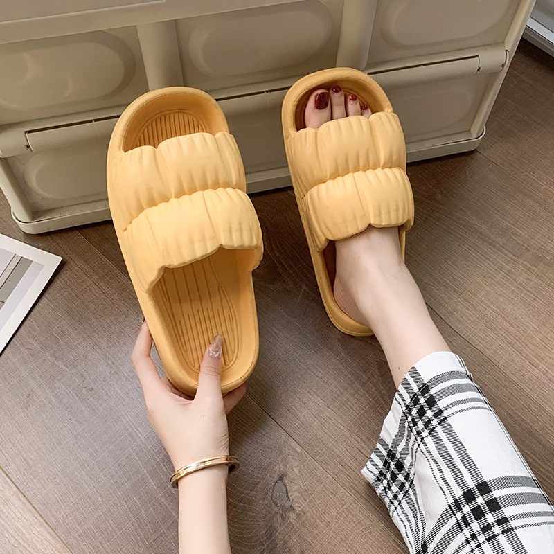 Soft sole slippers with non-slip petals