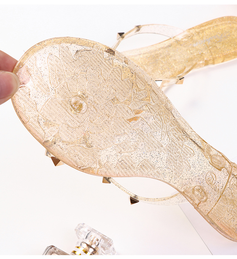 Studded bow flip-flops