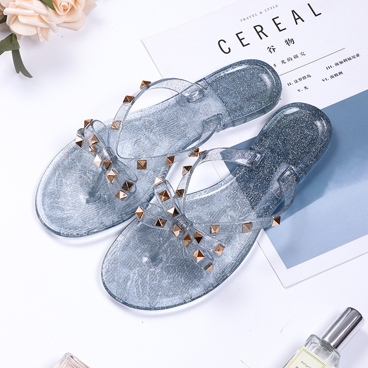 Studded bow flip-flops