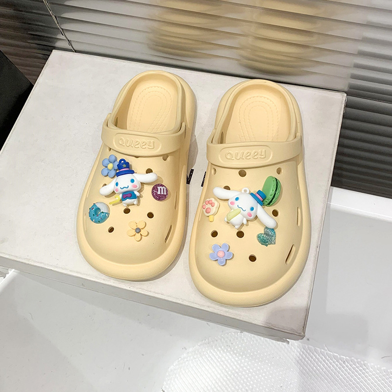 Suckling puppy Crocs