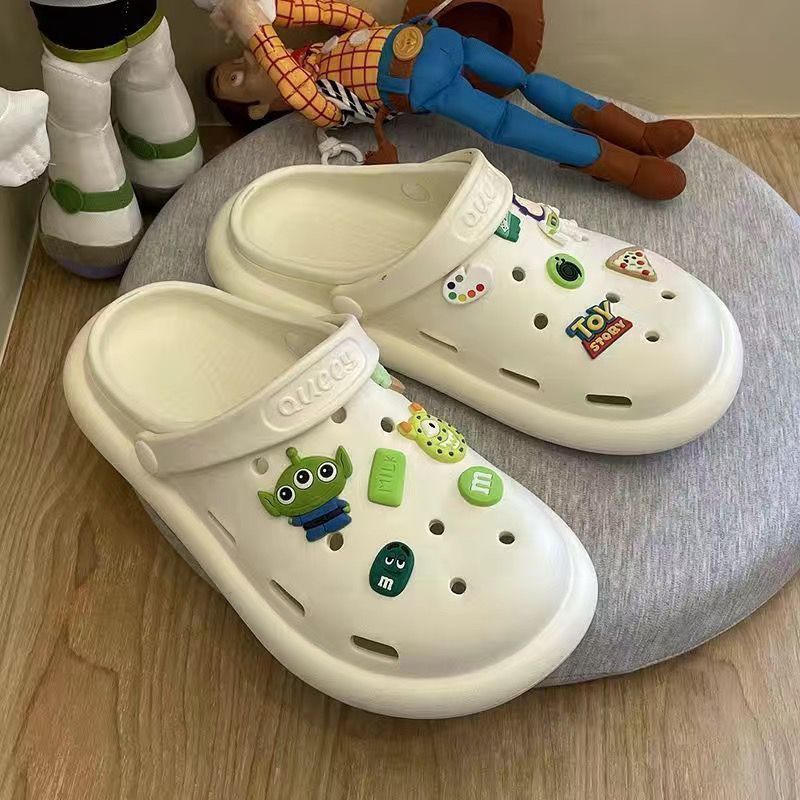 Suckling puppy Crocs