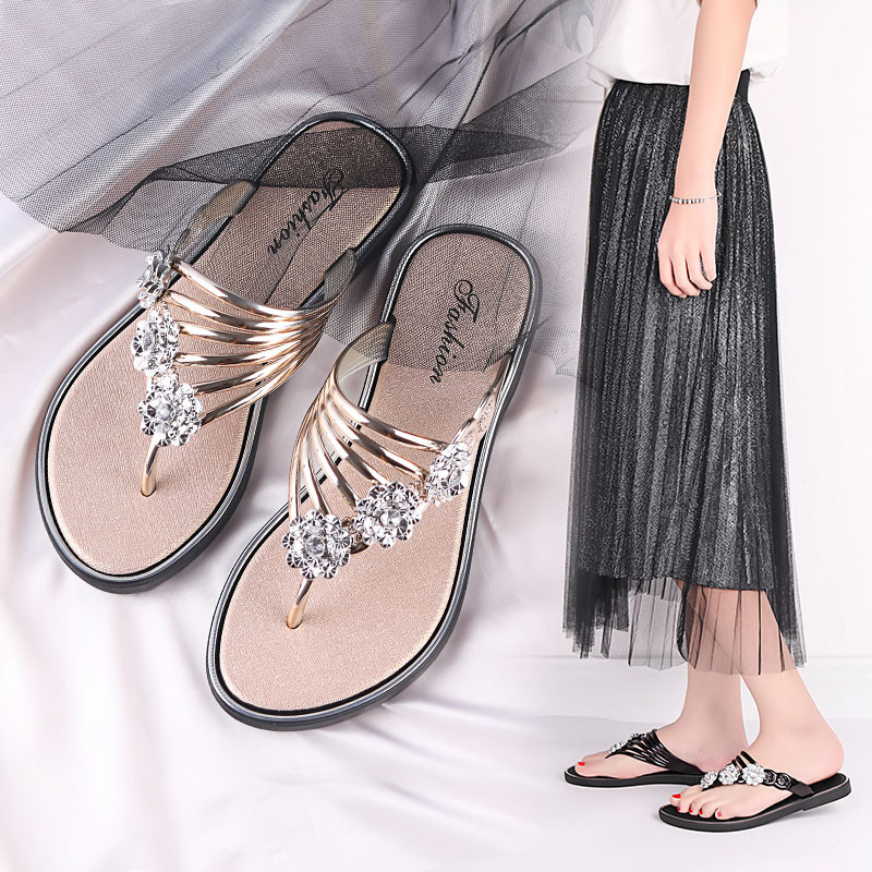 Summer flip-flops with diamond-encrusted herringbone for women