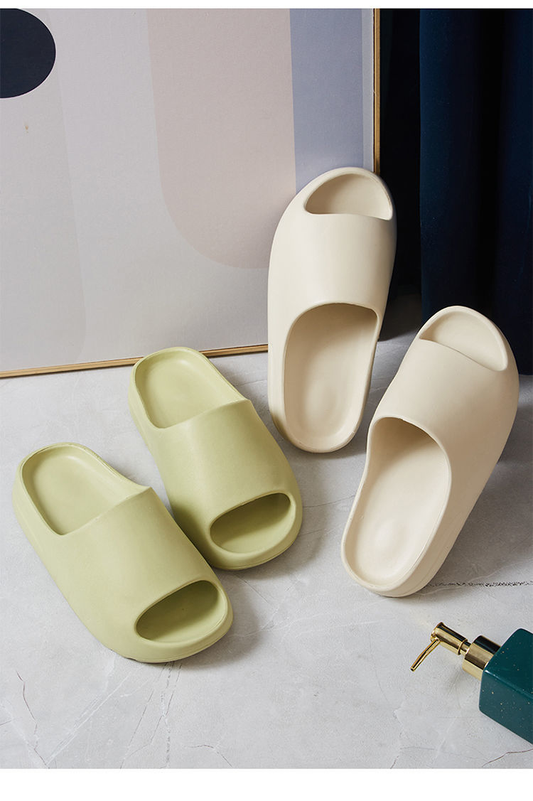 Summer indoor couple slippers