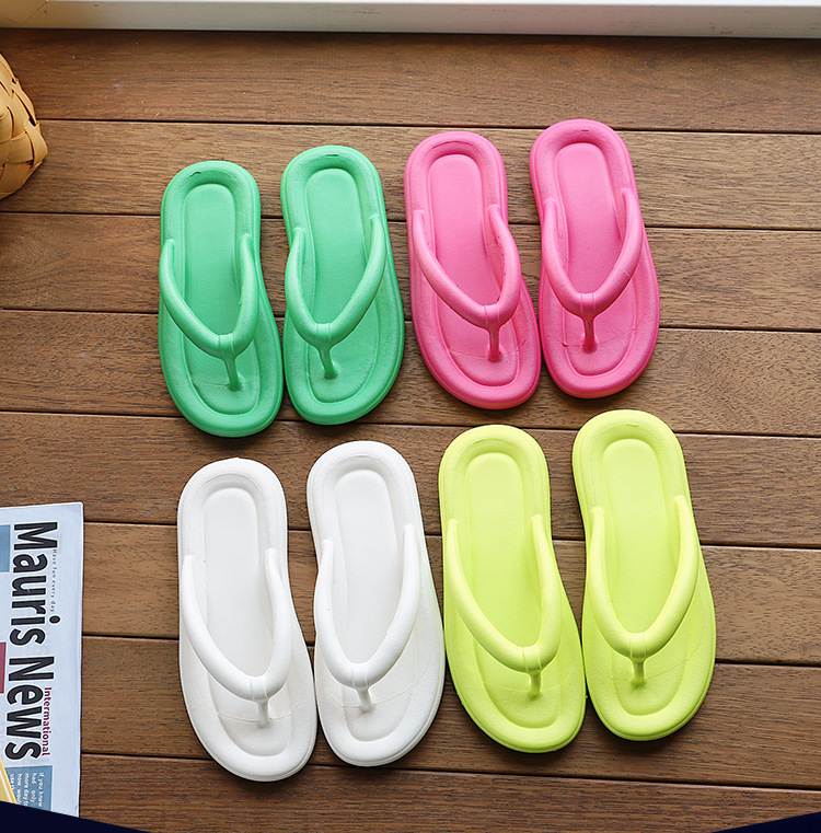 Summer shit-walking flip-flops