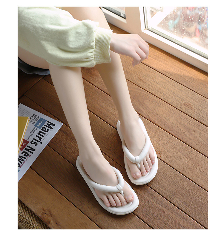 Summer shit-walking flip-flops