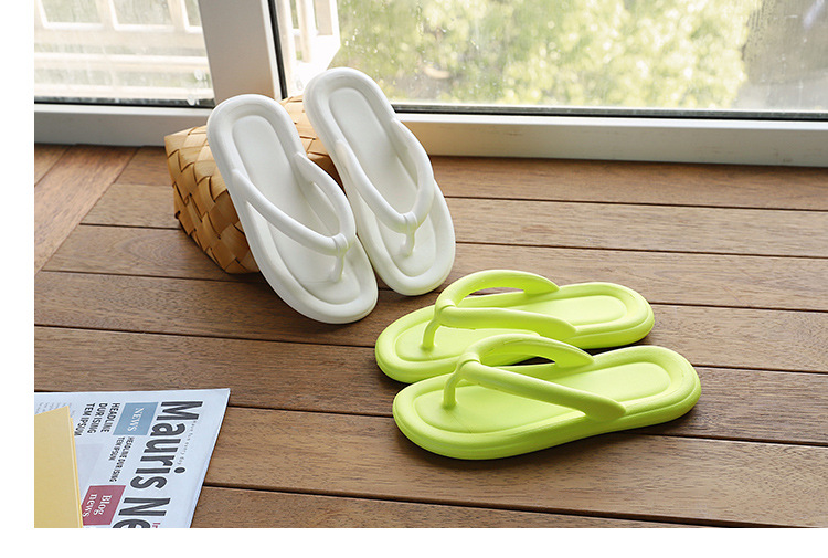 Summer shit-walking flip-flops