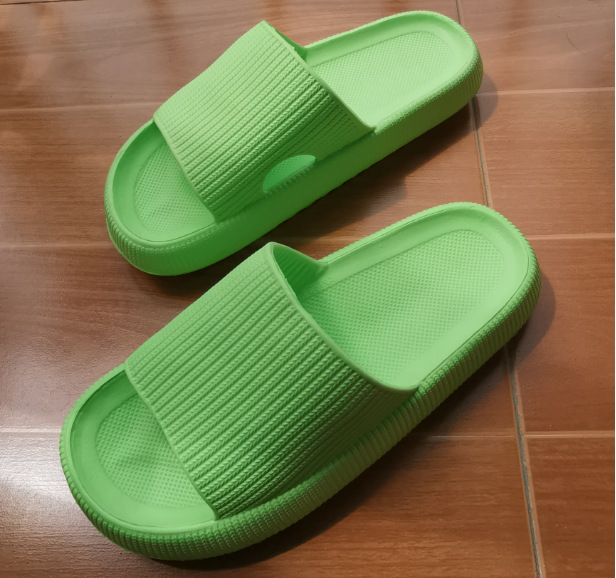 Super soft bathroom slippers