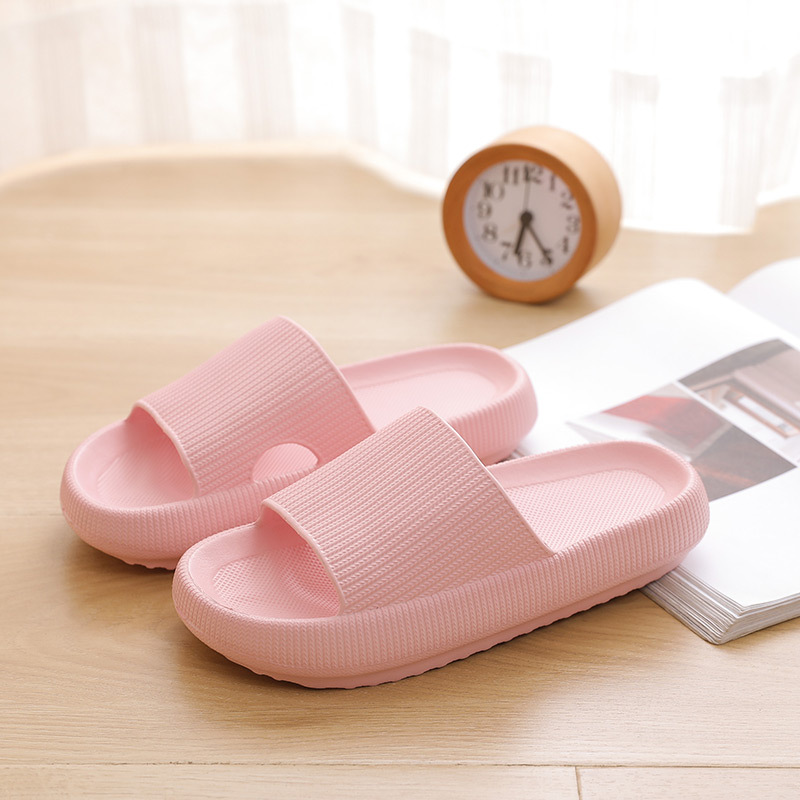 Super soft bathroom slippers