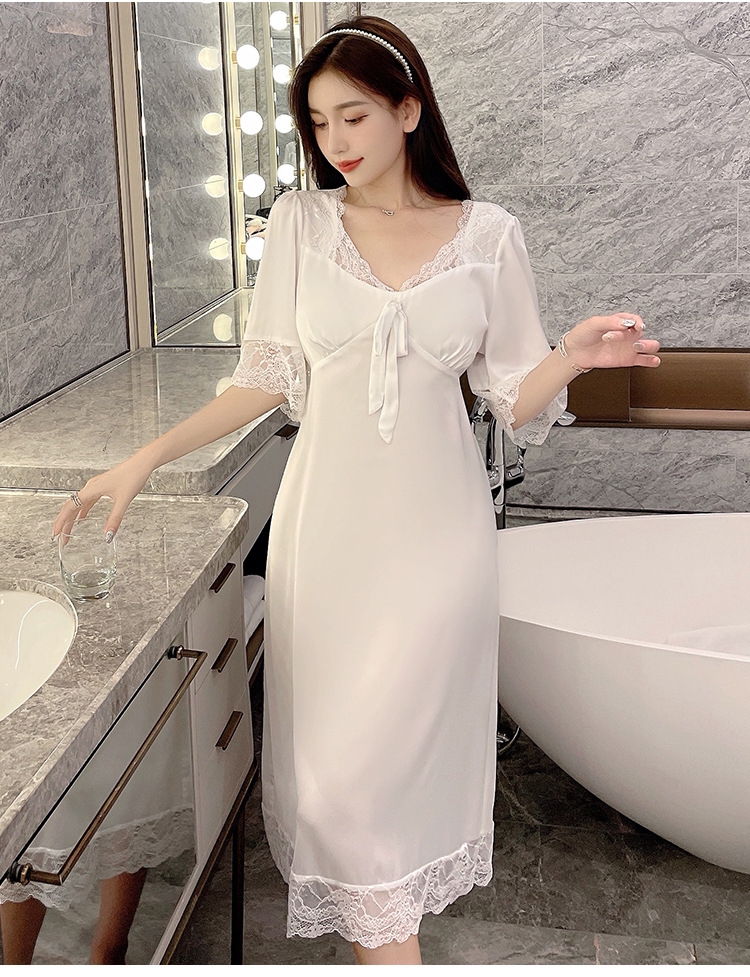 Sweet maiden lace hollow ice silk dress can be worn outside the home clothes