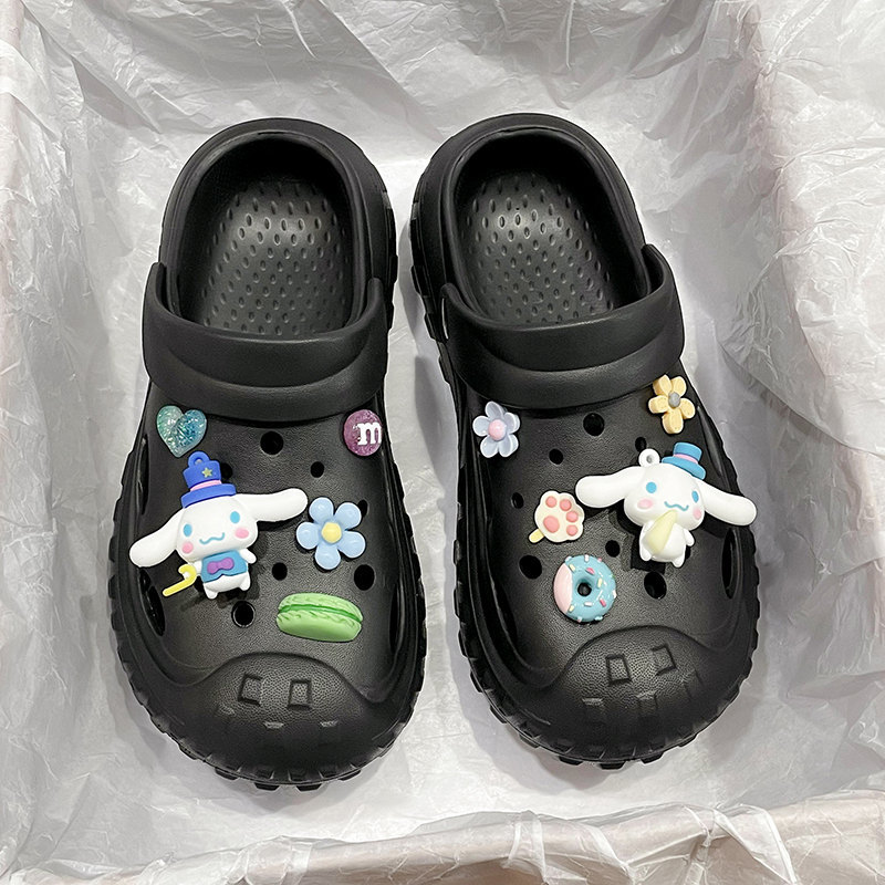 Tire crocs