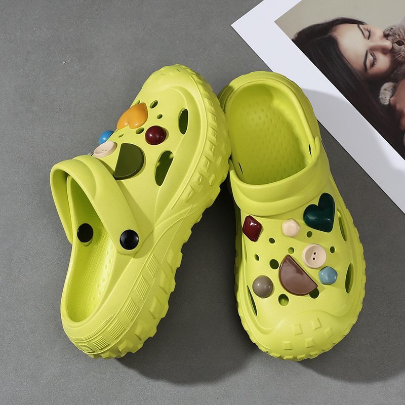 Tire crocs