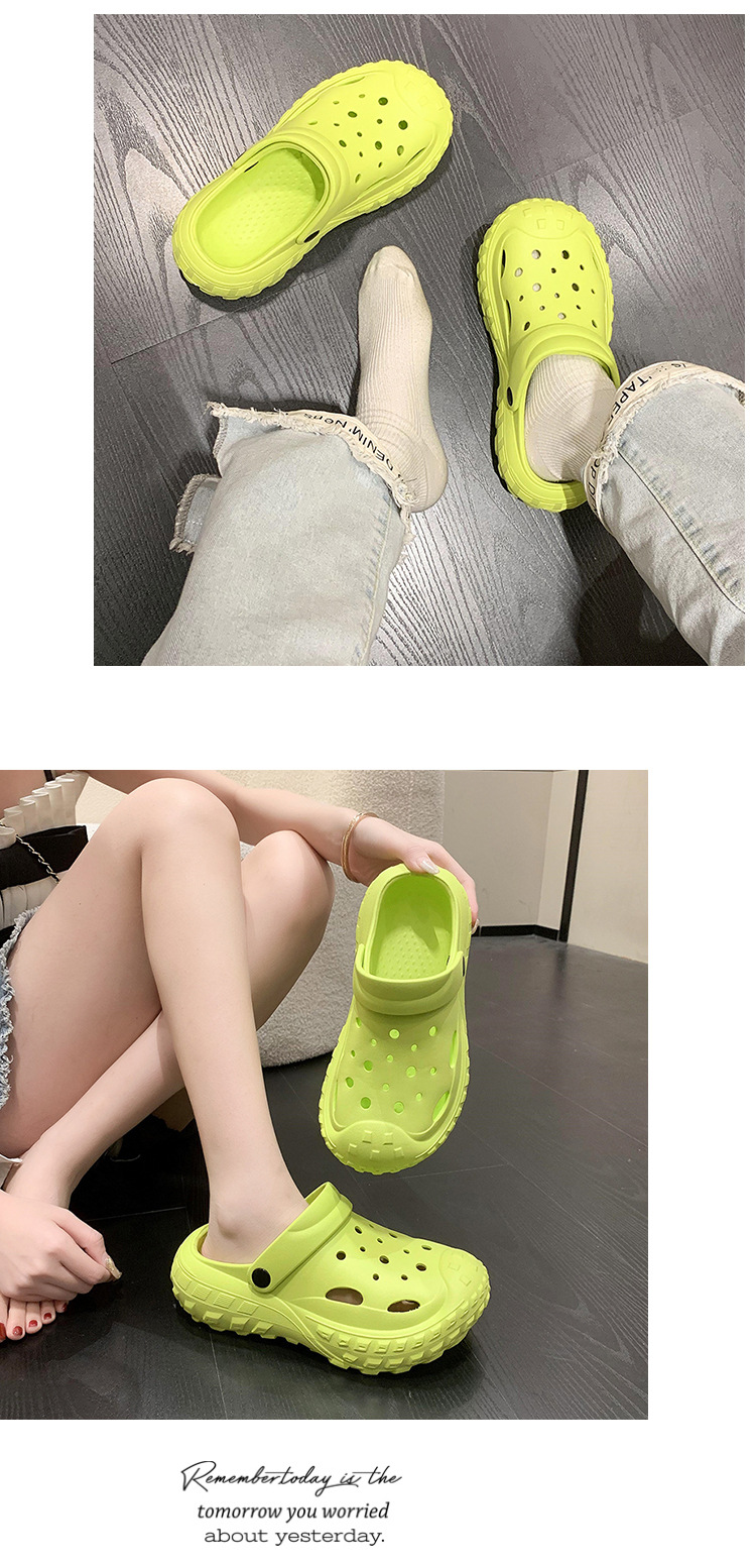Tire crocs