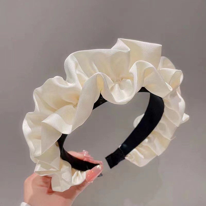 Vintage French hair clip with pleated headband