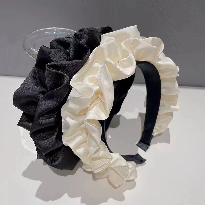 Vintage French hair clip with pleated headband